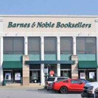 Barnes & Noble Plays Into Amazon’s Hands