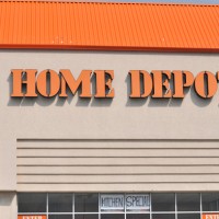 Home Depot vs. Lowe’s: It’s No Contest