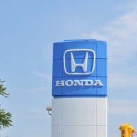 Honda Recalls Minivans, SUVs on Roll-Away Risk