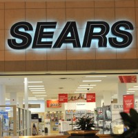 Sears Considers Selling Lands’ End