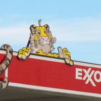 6 Reasons to Buy Exxon Mobil