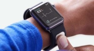 Growing Wearables Industry Holds These Stocks in Good Stead: Apple Inc. (AAPL)