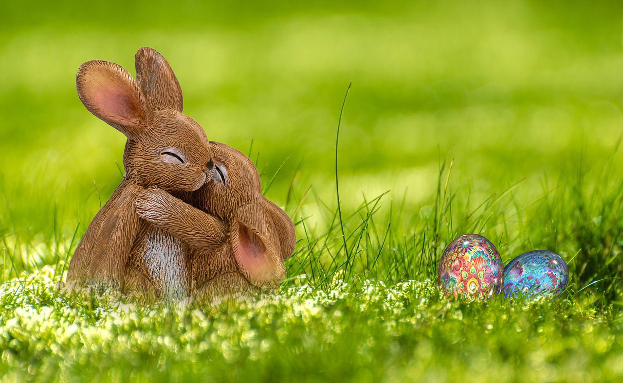 8 Happy Easter Images to Post on Facebook, Twitter and ...