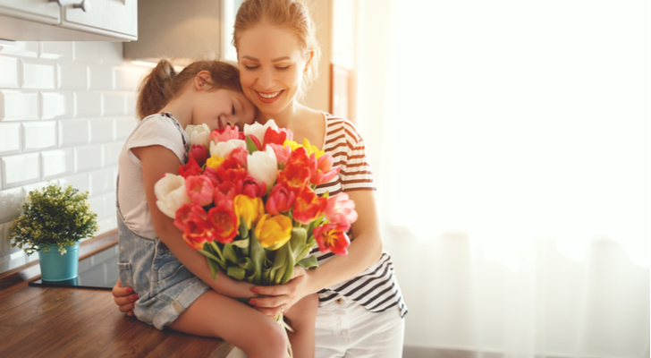 Mother's Day - Mother’s Day 2019: 10 High-Tech Gifts Your Mom Will Love