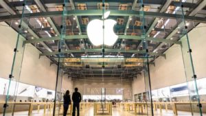 Best Subscription Stocks to Buy: Apple (AAPL)