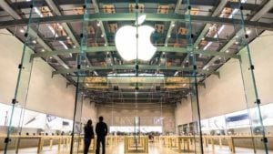 Stagnation, Not the Trade War Is What Keeps Apple Stock Mediocre