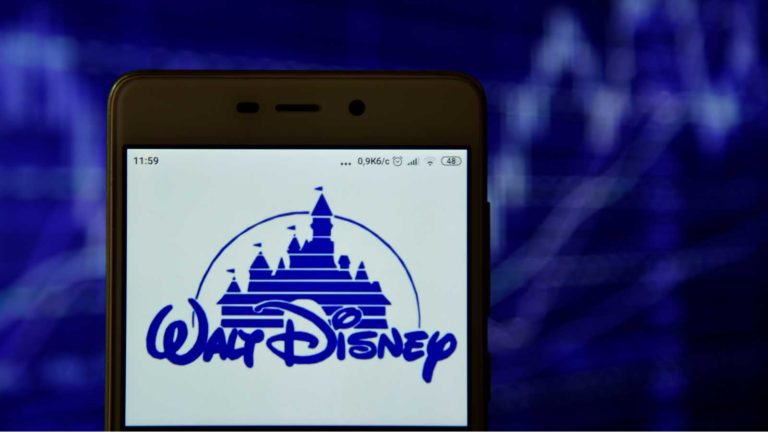 DIS stock - The Walt Disney Company: 2022 Could Be a Payback Year