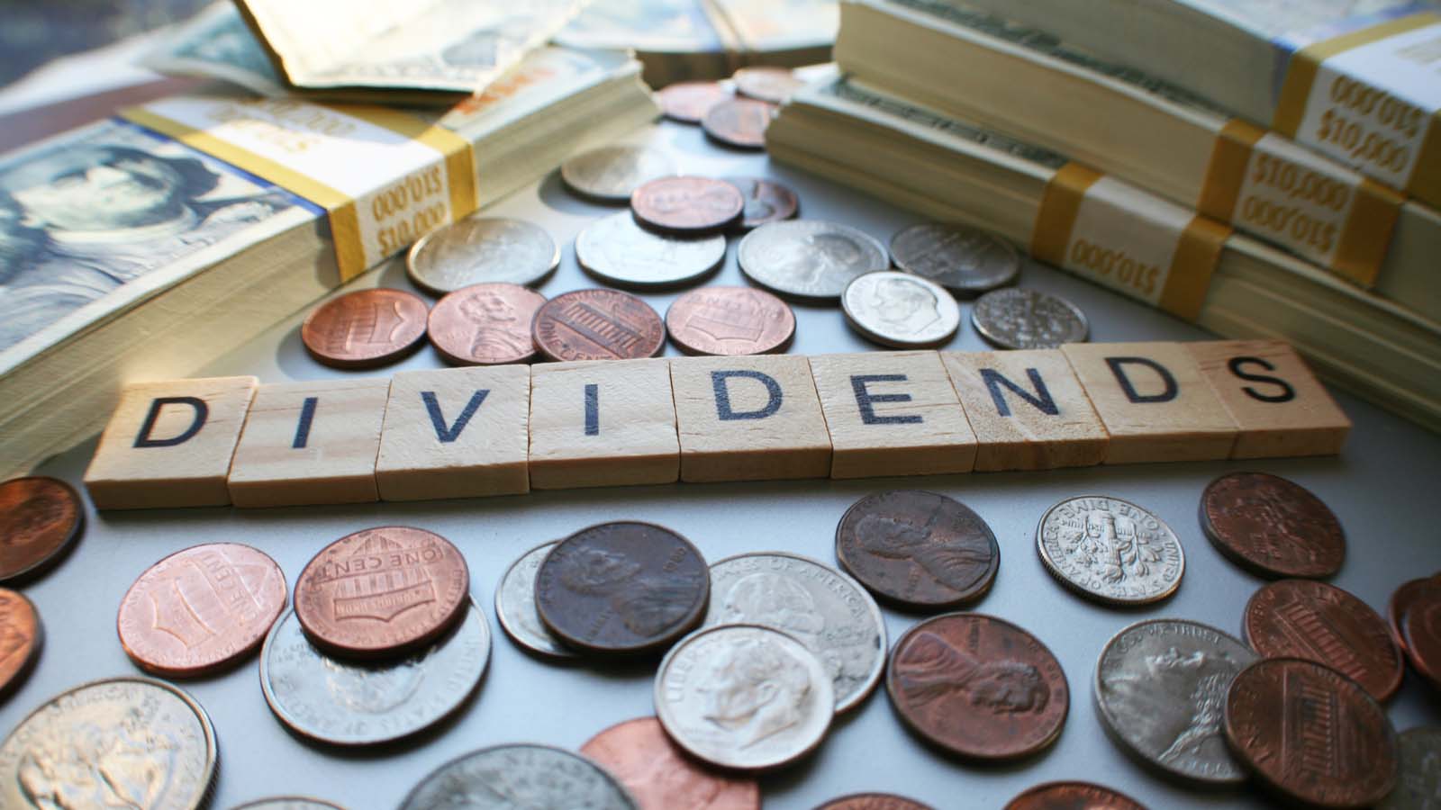 The 5 Best Dividend Stocks in Gold