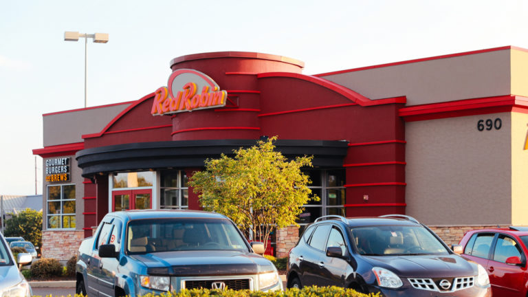 RRGB stock - RRGB Stock Earnings: Red Robin Gourmet Burgers Misses EPS, Misses Revenue for Q1 2024
