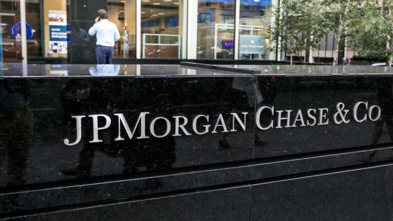 JPM stock - JPM Stock Alert: JPMorgan Signals Trouble Ahead for Bank Stocks