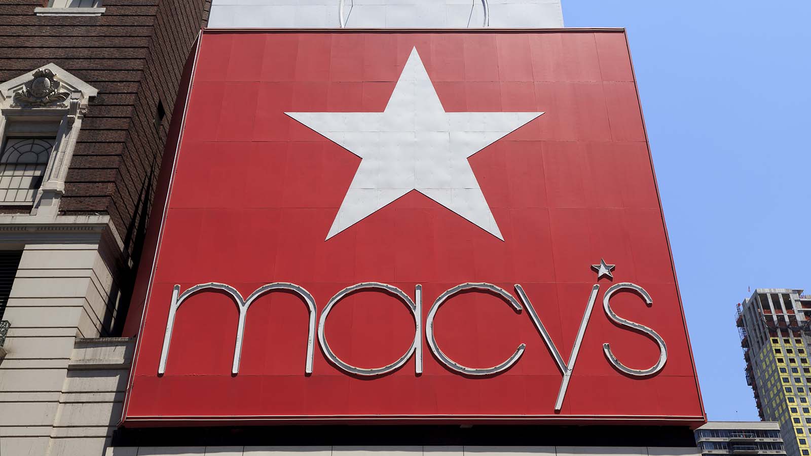 The Bleak History Of Macy S Stock Is Coming Back To Haunt It