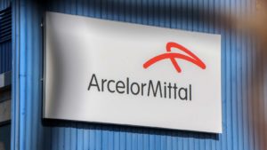 ArcelorMittal (MT)