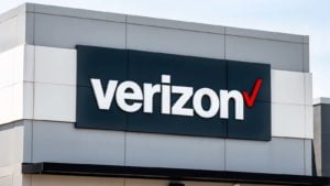 Verizon (VZ)