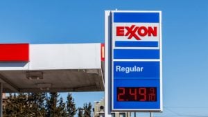 Favorable Oil, Macro Trends Will Boost Exxon Mobil Stock