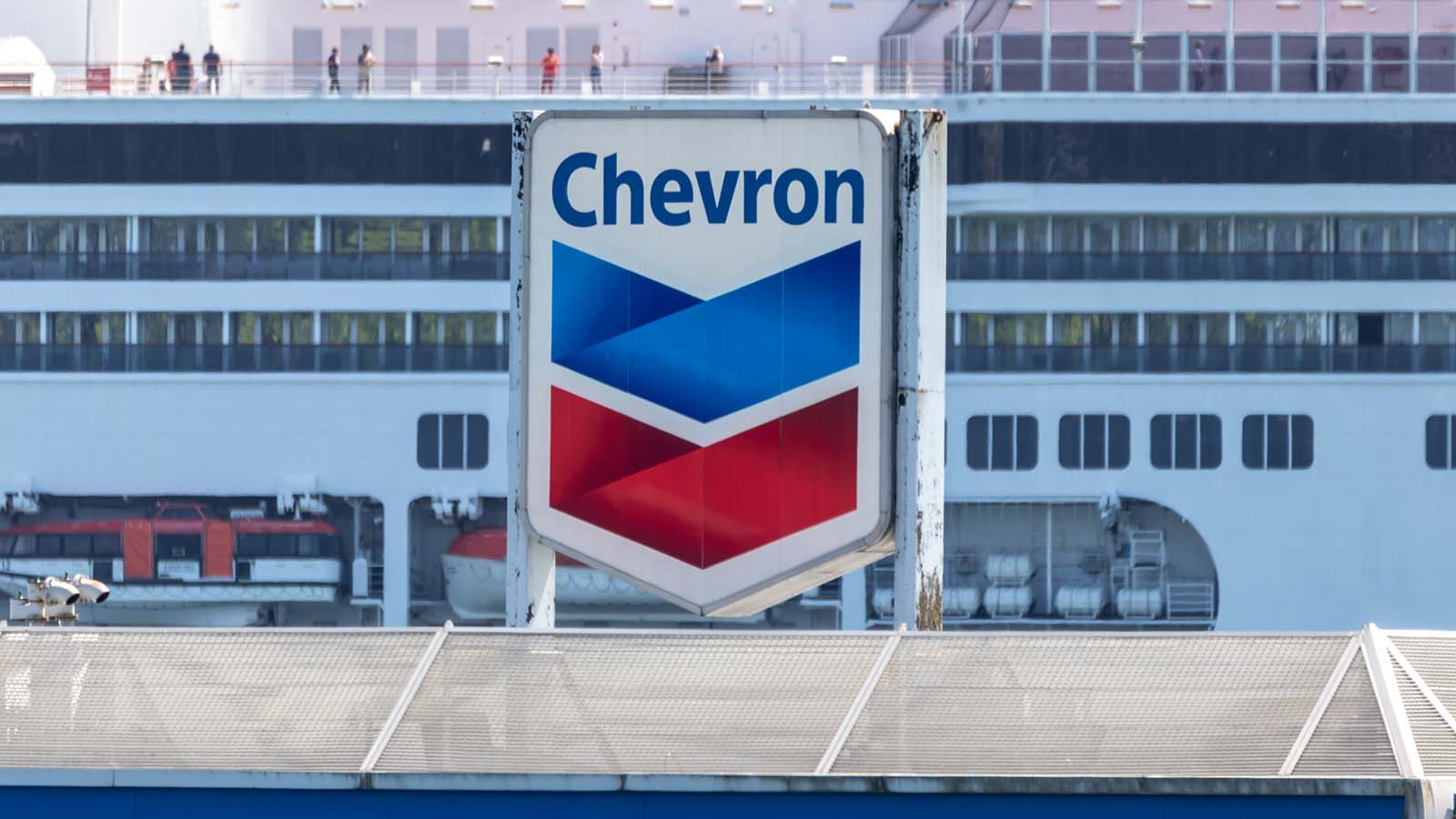 Chevron Stock Is a Speculative Buy on OPEC's Hazy Future ...