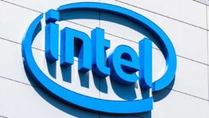 Wait for Market Uncertainty to Cool Before Buying Intel Stock