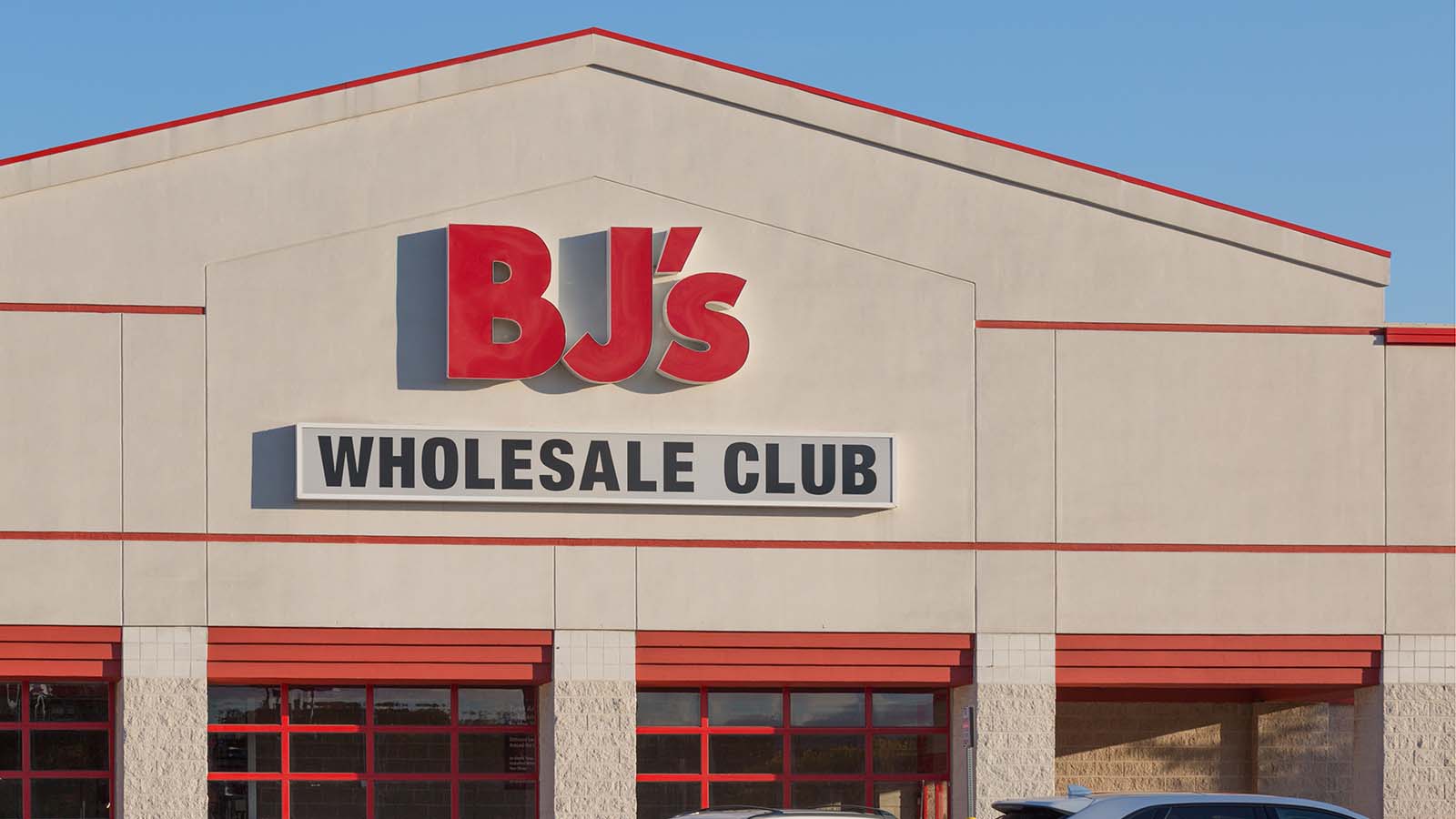 BJ Wholesale (BJ stock) storefront with red BJ logo on front