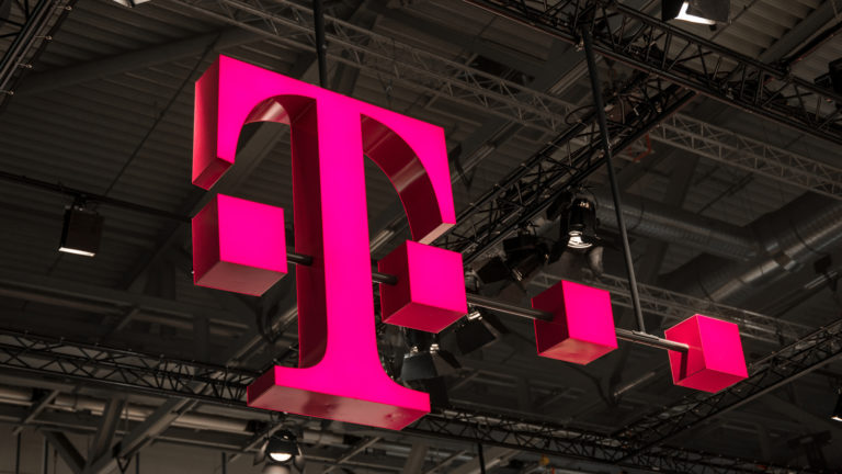 TMUS stock - TMUS Stock: T-Mobile and Apple Team Up to Offer Small Business Plan