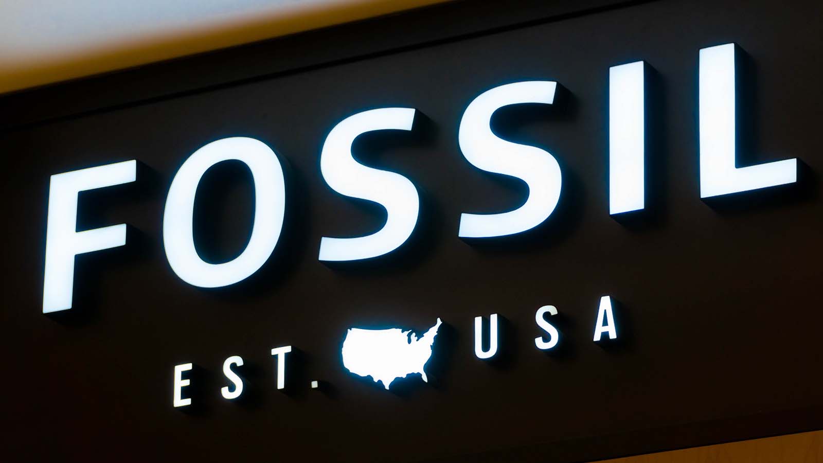 Fossil Earnings: FOSL Stock Jumps 5% on Mixed Q1 Results ...