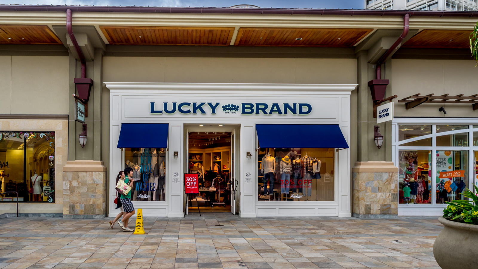 lucky brand outlet store near me