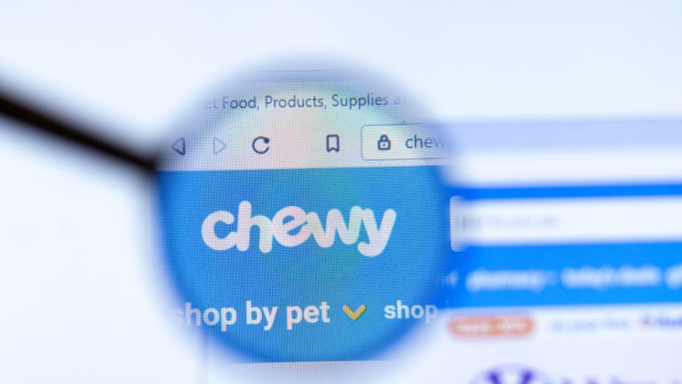 CHWY stock - Is Roaring Kitty Bad News for Chewy (CHWY) Stock? Some Execs Think So.