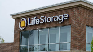 Life Storage (LSI) sign on the side of one of its facilities in Illinois.