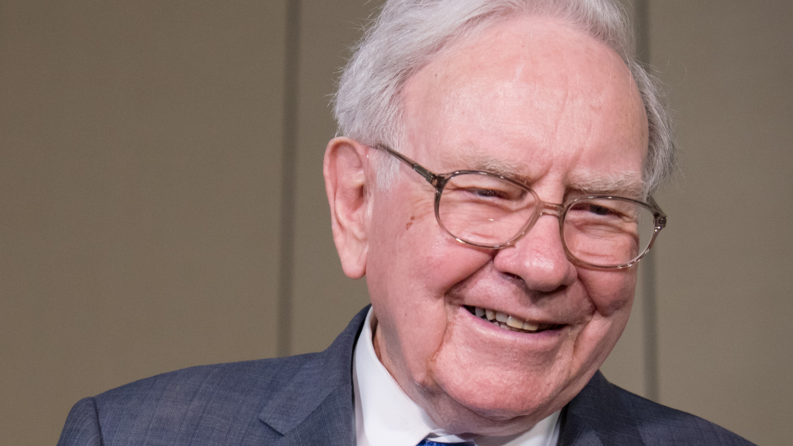3 Warren Buffett-Approved Dividend Stocks to Buy