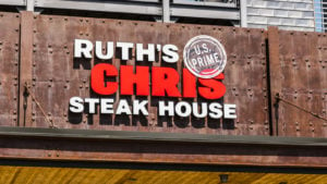 Indianapolis - Circa August 2017: Ruth's Chris Steak House Restaurant