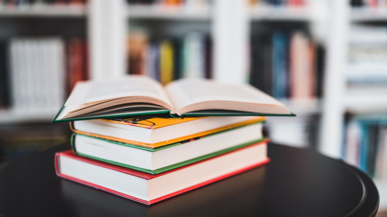 Books for young investors - 7 Great Books to Buy for Young Investors This Holiday