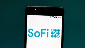 IPOE stock the Social Finance (SoFi) logo is displayed on a smartphone.