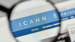 Icahn Enterprises (IEP) の Web サイトを拡大した拡大鏡。