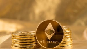 Une pile de pièces d'Ethereum