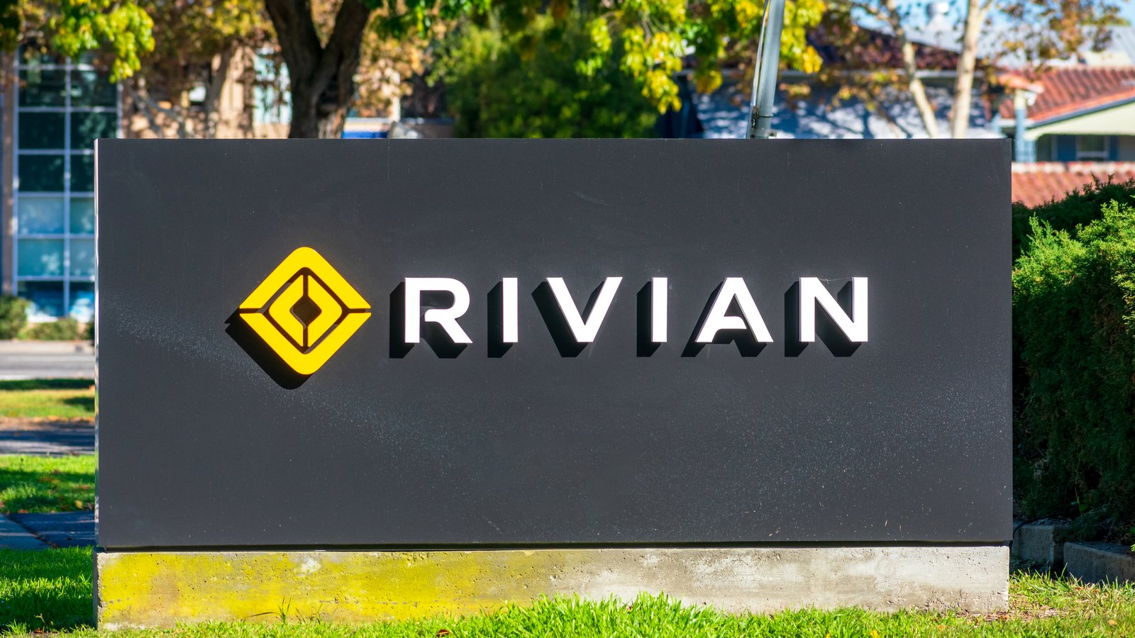 rivn stock sign outside the company's HQ in Silicon Valley