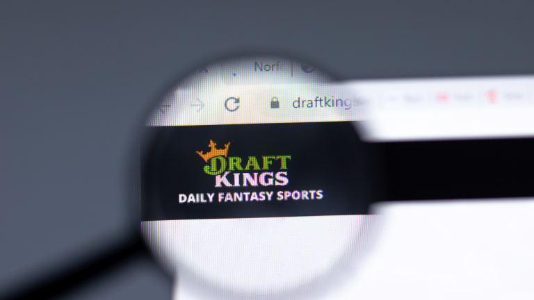 DKNG Stock - Will DraftKings Make a Big Splash in the Ontario Market?