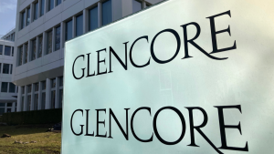 GLNCY stock: the Glencore sign outside a building