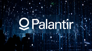 データ ネットワークの背景に Palantir (PLTR) のロゴ、将来の架空の場所。 大型取引で必ず買うべき株
