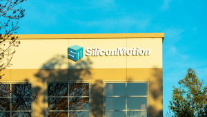 SIMO stock: Silicon Motion Technology logo on the side of its headquarters