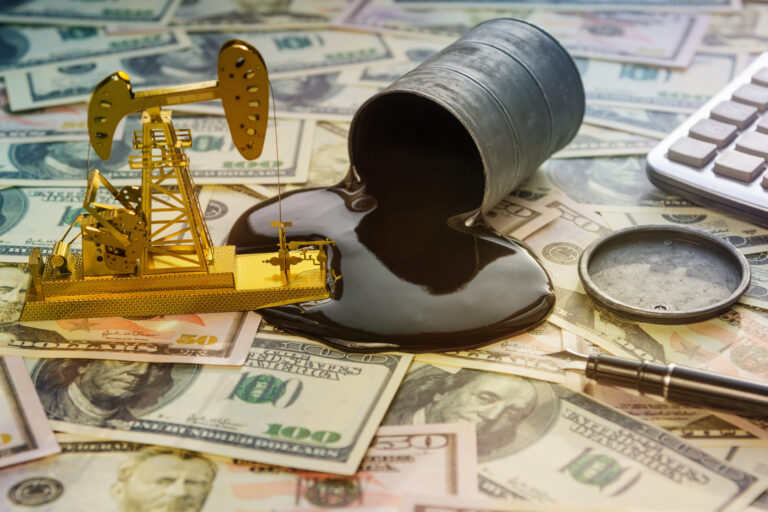 Big Oil Companies Report Strong Earnings