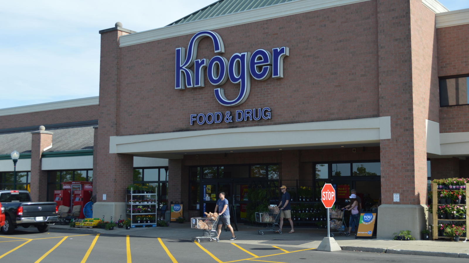 Kroger (KR) Stock Falls on Albertsons Deal - Vimarsana News
