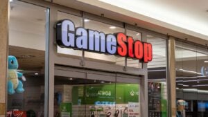 ドイツのドレスデンにある空の GameStop (GME) ストア。