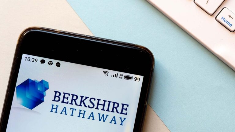 5 Key Takeaways From the Berkshire Hathaway Meeting