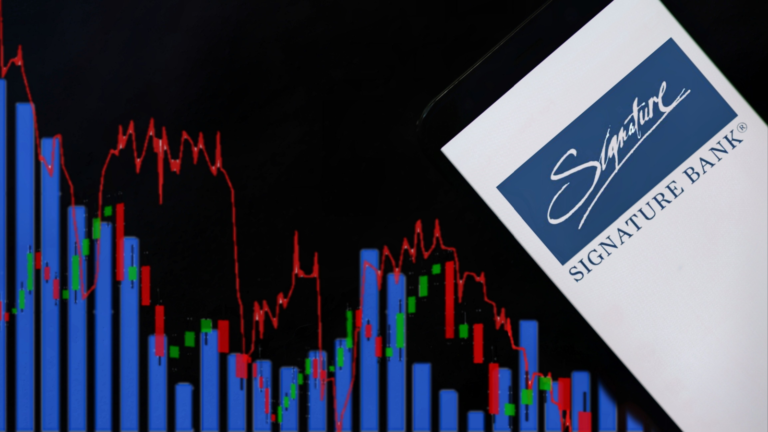 SBNY stock - Bank Stocks Alert: Robinhood Backs Signature Bank (SBNY) Stock Short Sellers