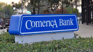 A sign for Comerica (CMA) bank in California.