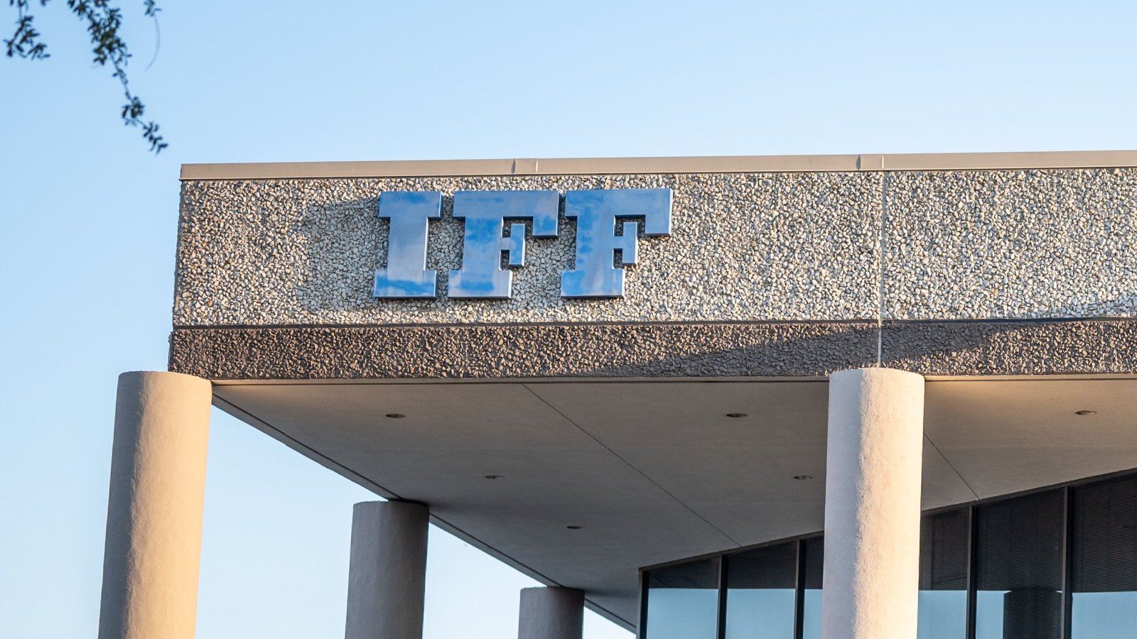 IFF Stock Earnings: Intl Flavors & Fragrances Beats EPS, Beats Revenue ...