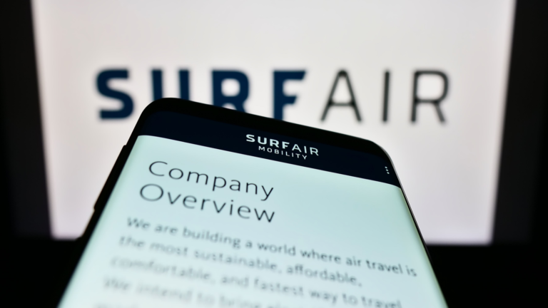 SRFM stock - SRFM Stock: Surf Air Mobility Rebounds After Huge Debut Plunge