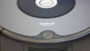 iRobot (IRBT) Roomba vacuum cleaner robots powerful cleaning system with intelligent sensors to clean Pet hair, crumbs, dirt, and daily dust