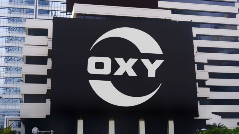 OXY stock - Warren Buffett Now Has an Almost 29% Stake in Occidental Petroleum (OXY) Stock